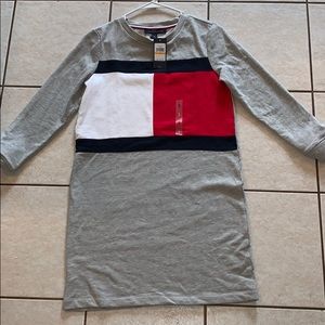 •••NEW WITH TAGS TOMMY HILFIGER LOGO DRESS•••